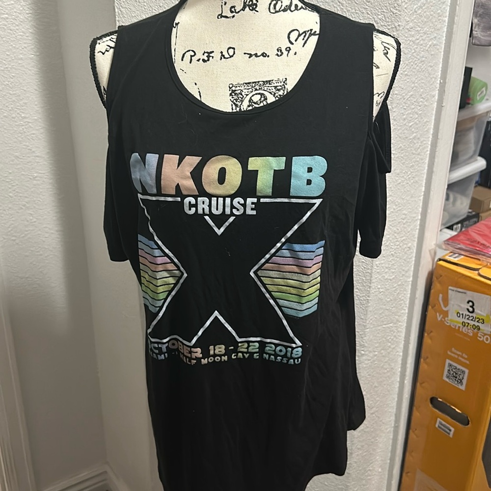 Nkotb cruise X tshirt from 2018